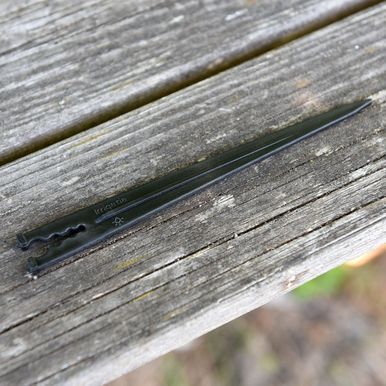 Jordspyd, Holdere til dryppmunnstykke eller slange (4 mm) til solcelledrevne vanningssystemer.